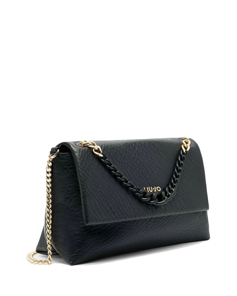 Bolso negro con cadena de Liujo