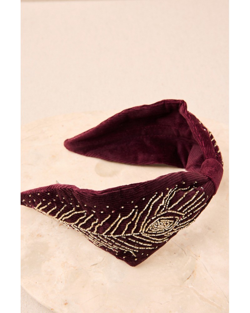 Diadema con abalorios de latido