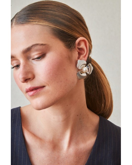 Pendientes flor con perla de Latido
