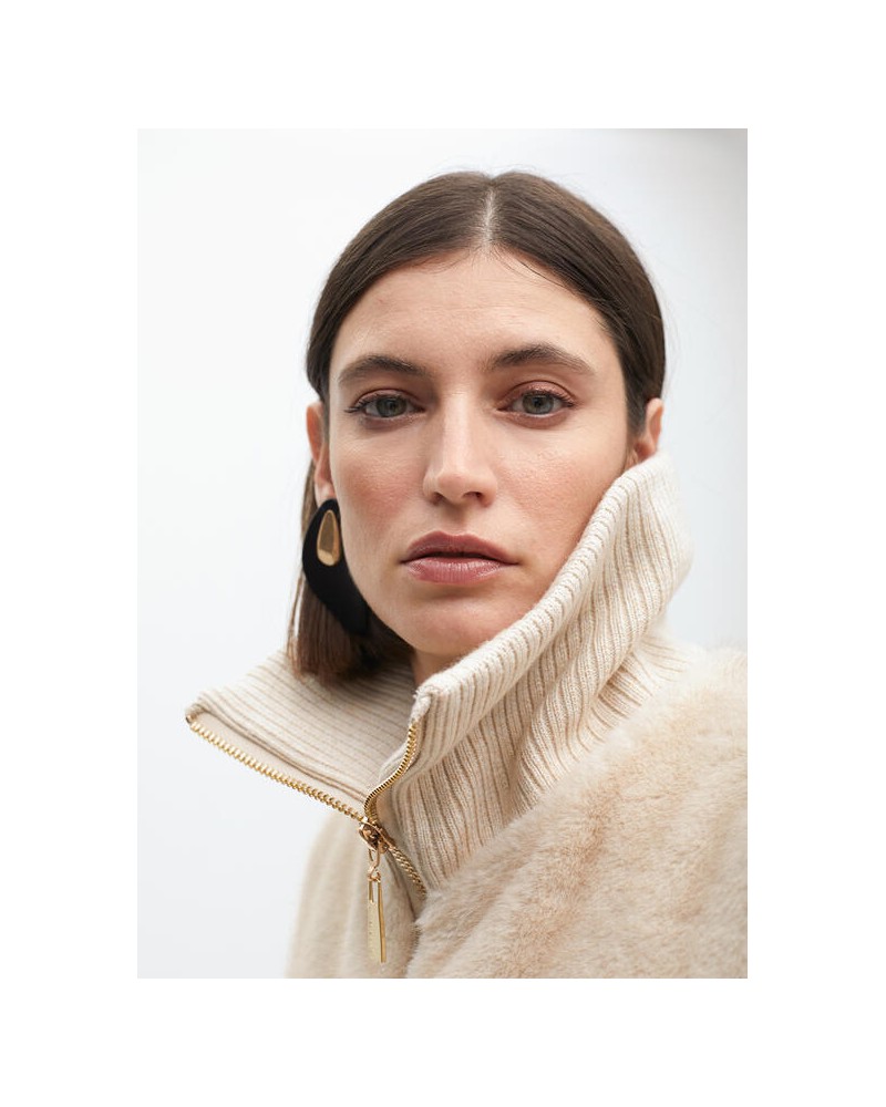 Chaleco pelo corto crudo de Lola Casademunt