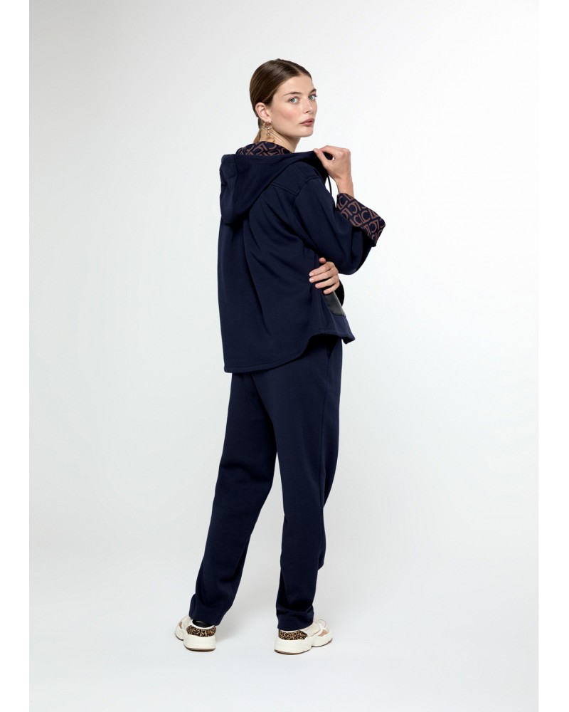 Sudadera con capucha azul marino de Lola Casademunt