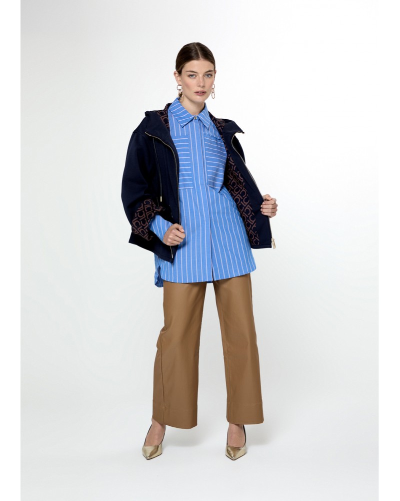 Sudadera con capucha azul marino de Lola Casademunt