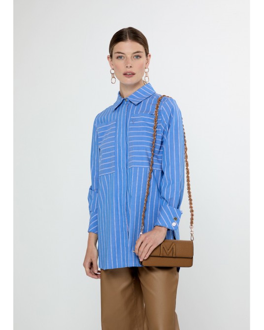 Camisa oversize azul rayas de Lola Casademunt