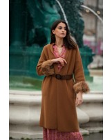 Chaqueta camel con pelo en mangas de Guimanos