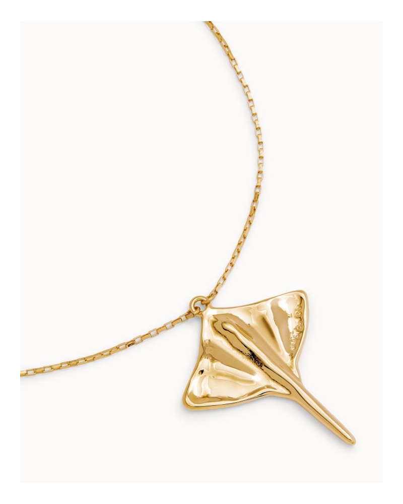 Colgante mantaraya corto baño oro de UNOde50
