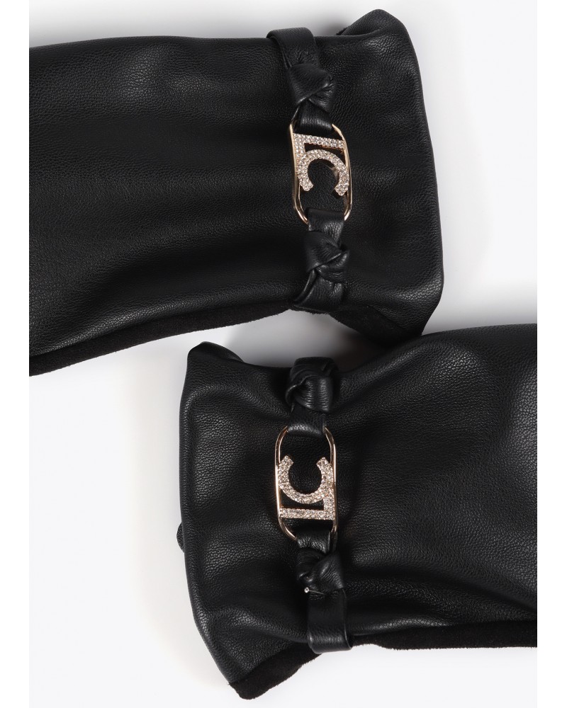 Guantes efecto piel negro de Lola Casademunt