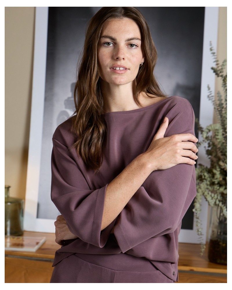 Camiseta oversize Morada de Surkana