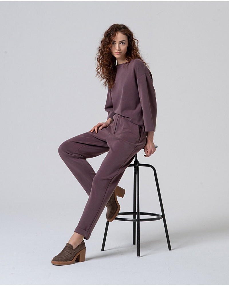 Pantalòn jogger morado de Surkana