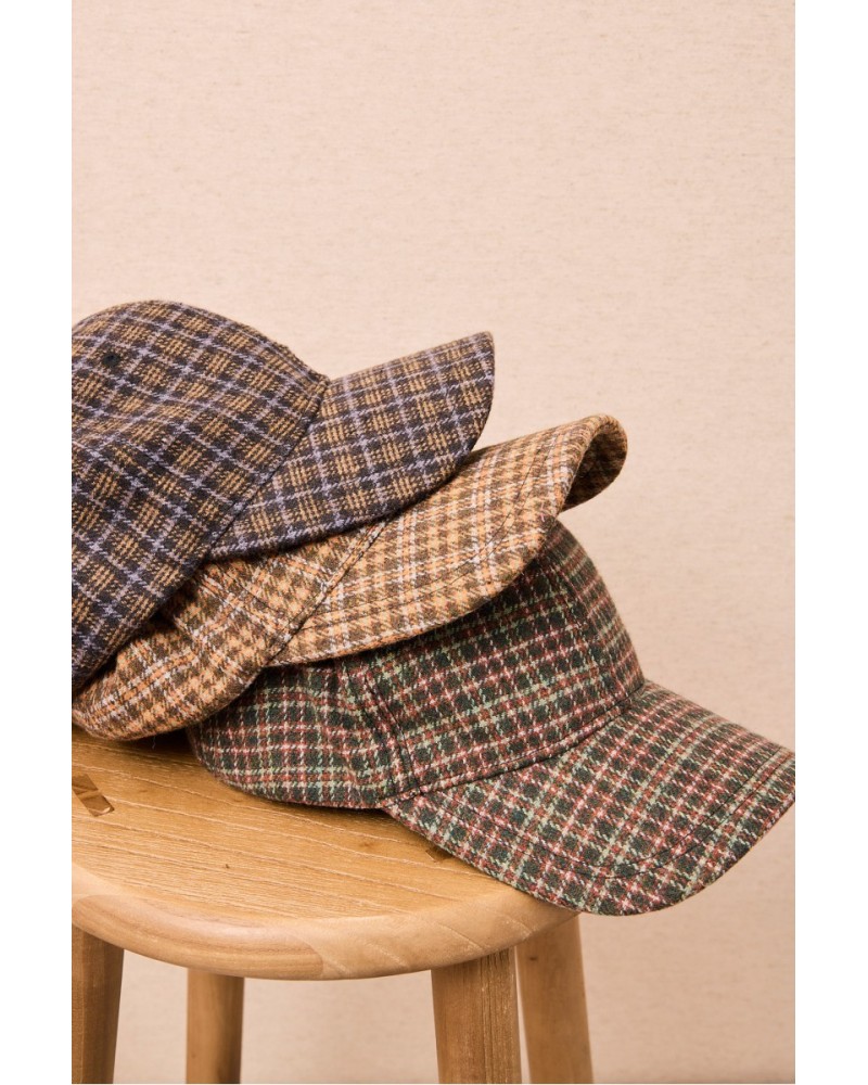 Gorra tipo visera cuadros de Latido