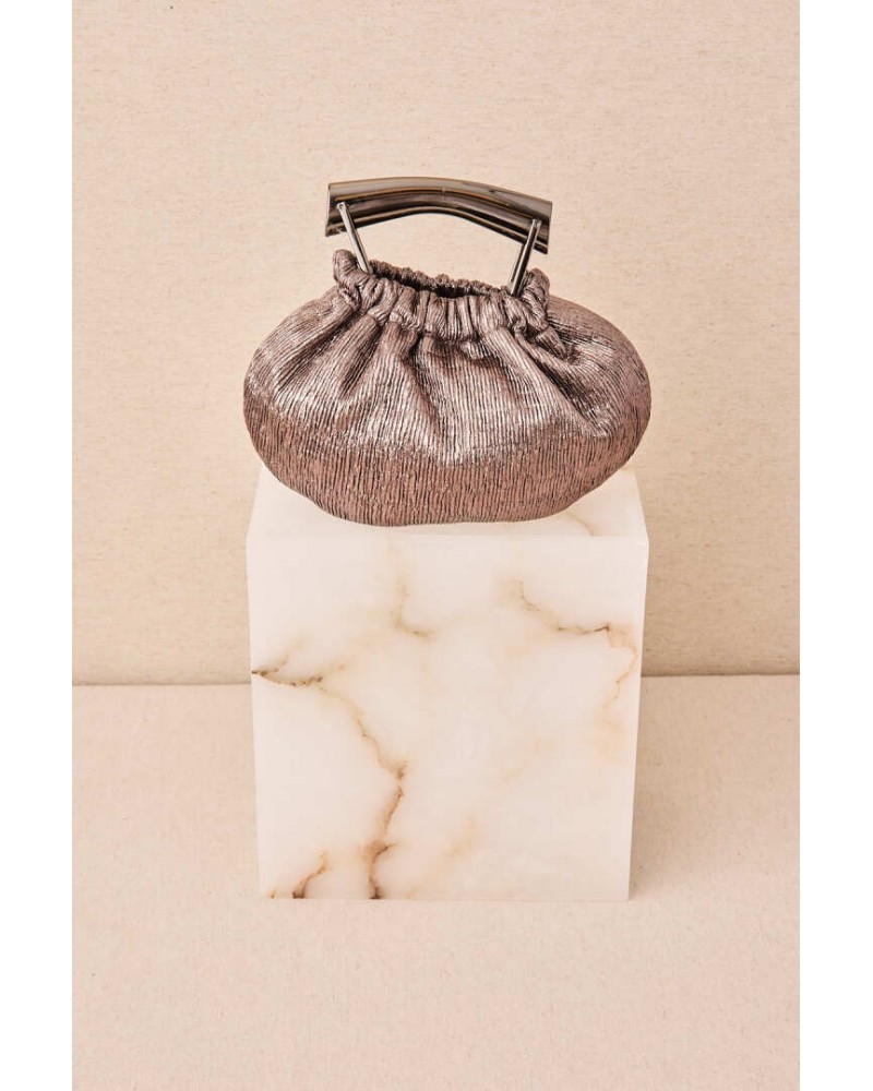 Bolso metalizado asa metal de Latido