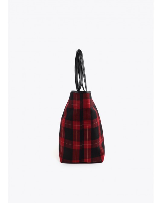 Bolso shopper cuadros con escudo de Lola Casademunt