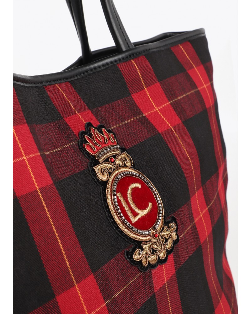 Bolso shopper cuadros con escudo de Lola Casademunt