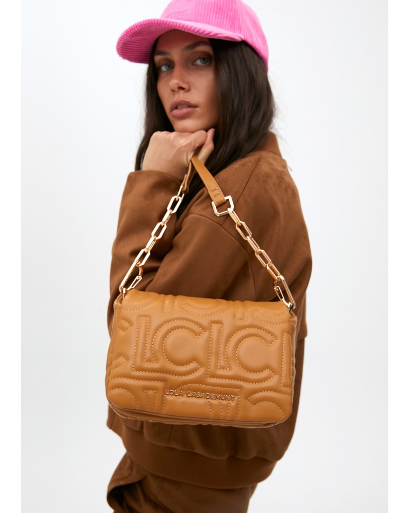 Bandolera CAMEL acolchada de Lola Casademunt