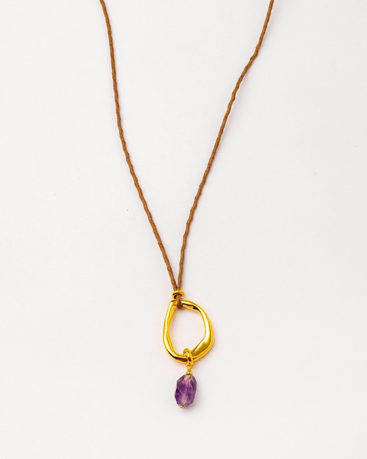 Colgante hilo de algodón con aro y amatista de Velatti
