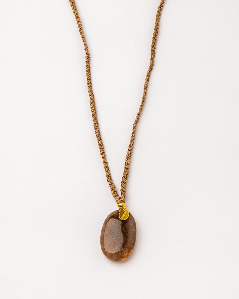 Collar largo trenzado con cuarzo verde de Velatti