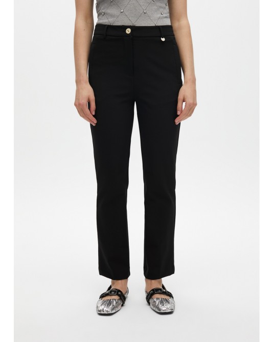 Pantalón básico negro de Lola Casademunt