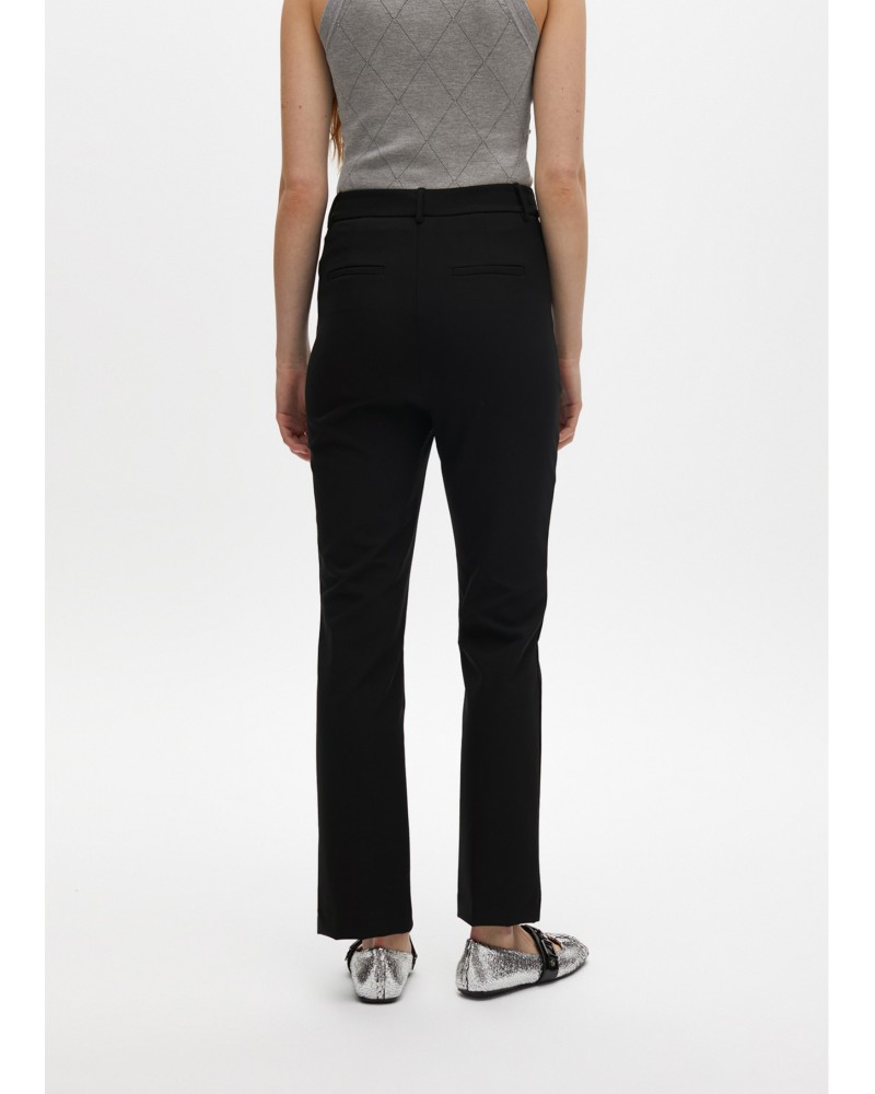 Pantalón básico negro de Lola Casademunt