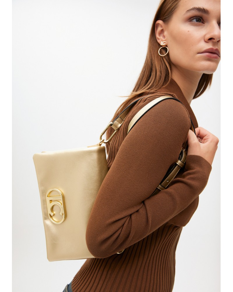 Bolso bandolera DORADO con solapa de Lola Casademunt