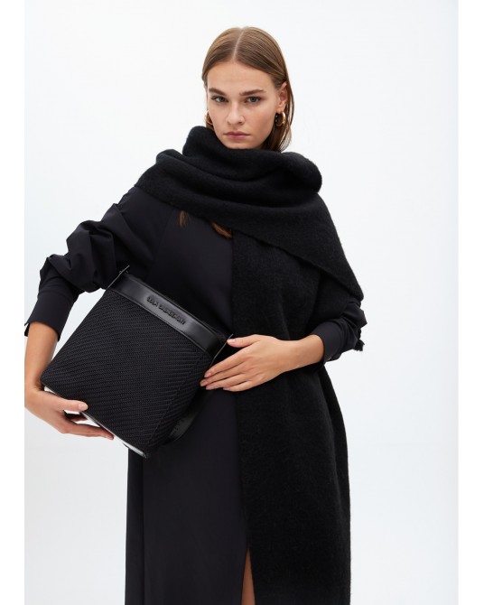 Bolso hobo negro de Lola Casademunt