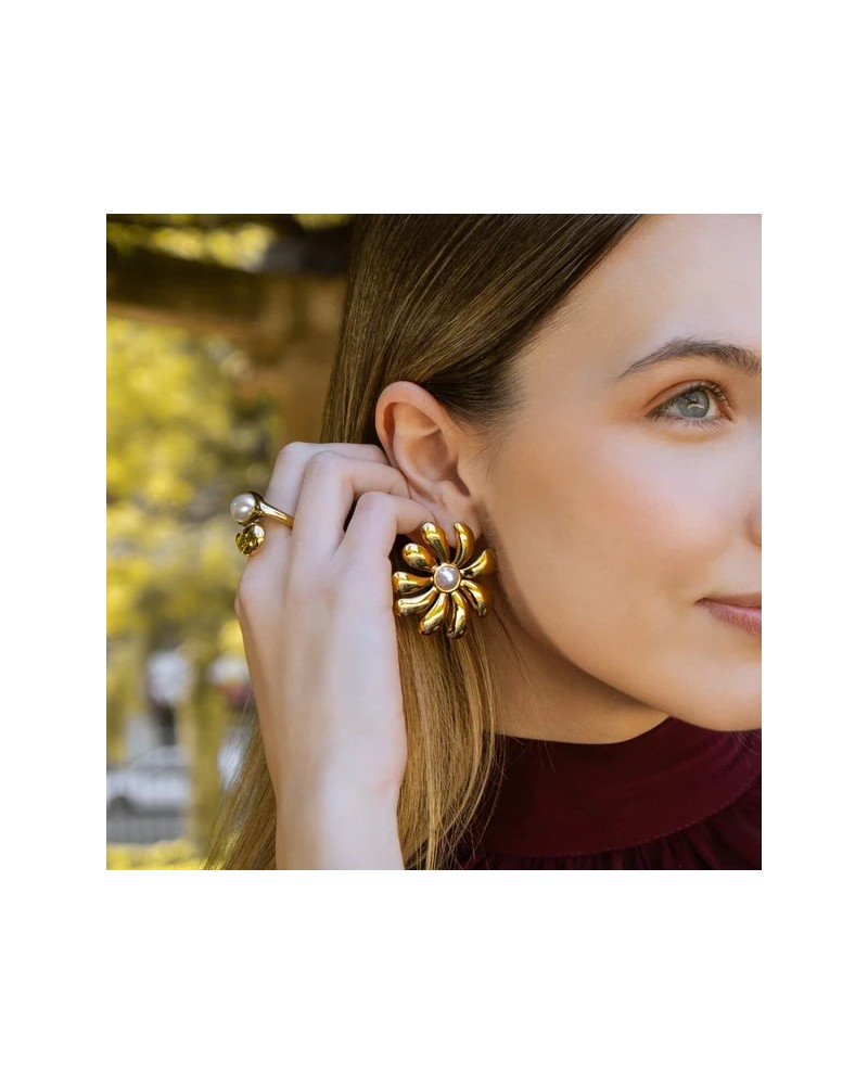 Pendientes flor con perla de Anartxy
