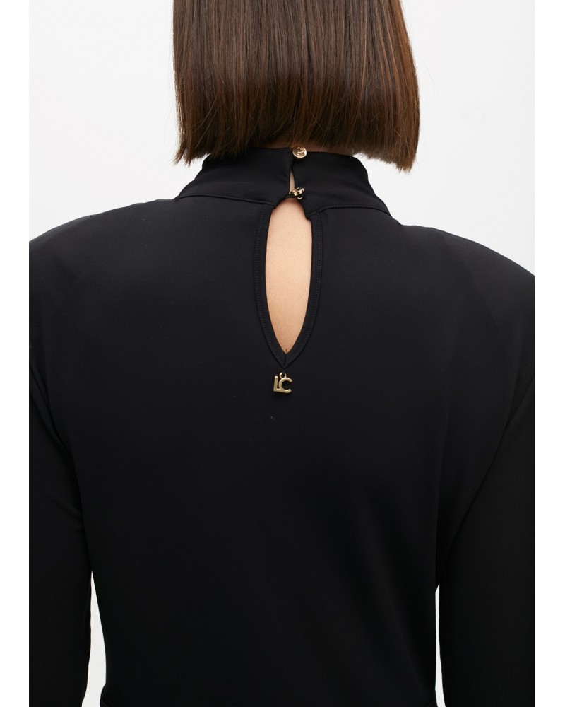 Vestido largo negro de Lola Casademunt