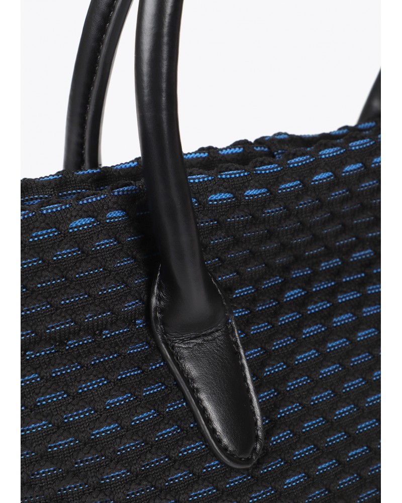 Bandolera tejido rejilla azul de Lola Casademunt