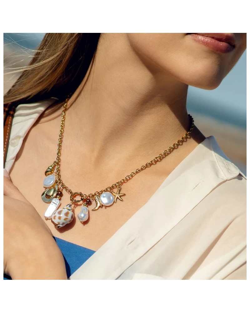 Collar con charms y perlas de Anartxy