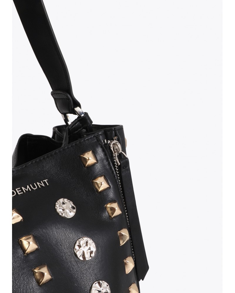 Bolso de hombro con tachas Lola Casademunt