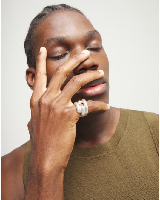 Anillo bañado en plata de ley de UNOde50