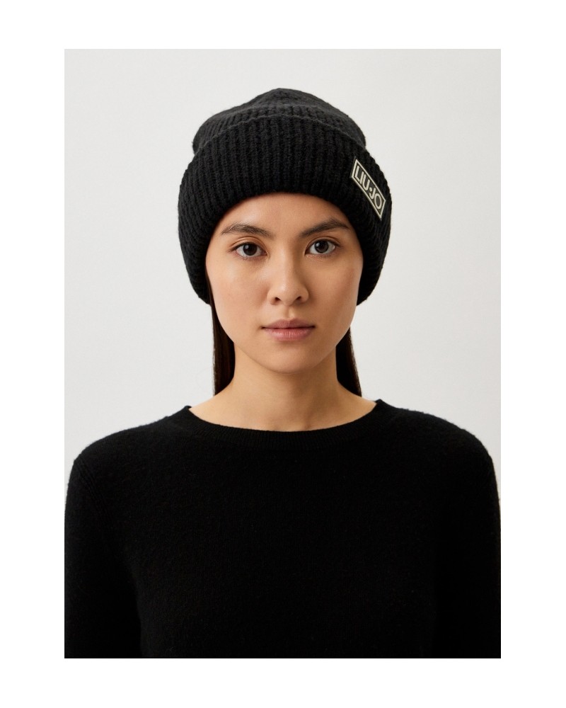Gorro de punto negro de Liujo