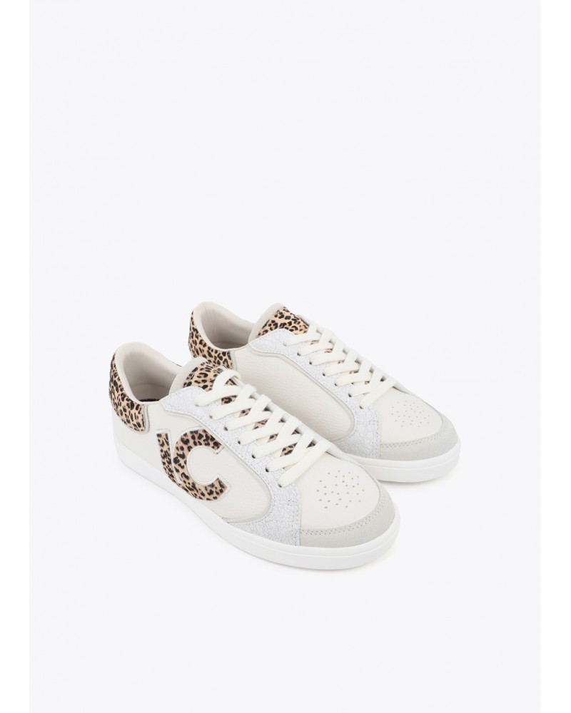 Zapatilla logo leopardo de Lola Casademunt