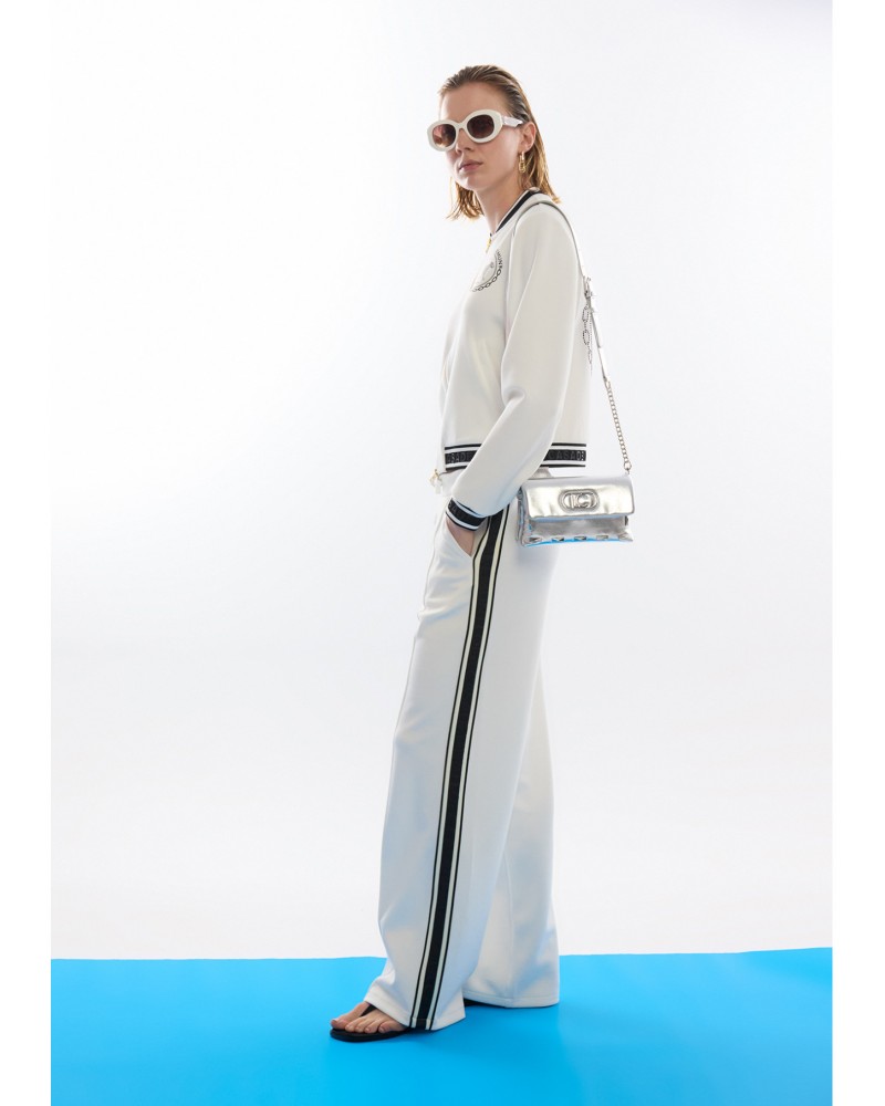 Bomber scuba color blanco Lola Casademunt