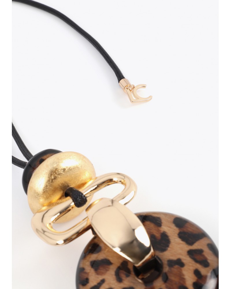 Collar largo colgante animal print y dorado Lola Casademunt