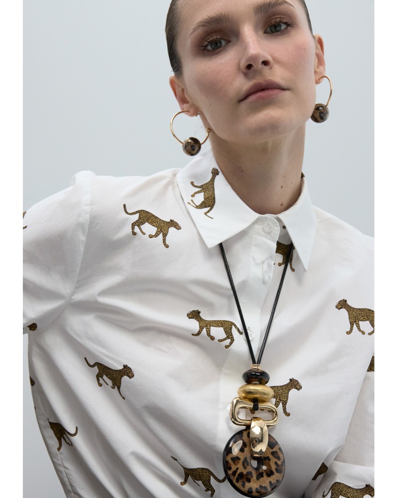 Collar largo colgante animal print y dorado Lola Casademunt