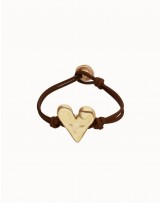 Pulsera de cuero con corazòn baño oro UNOde50