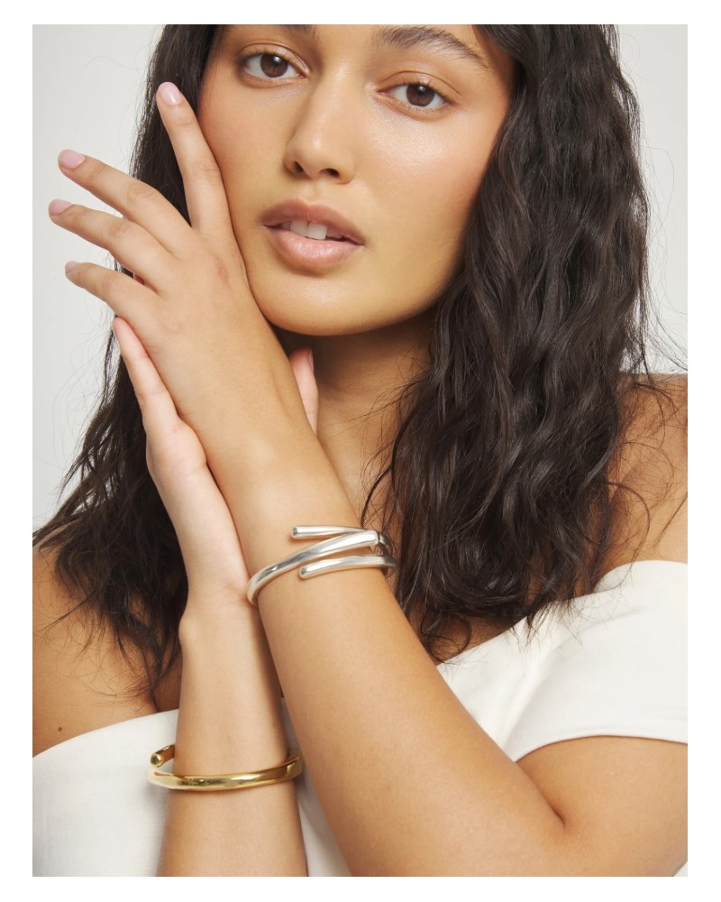 Pulsera rìgida baño plata UNOde50