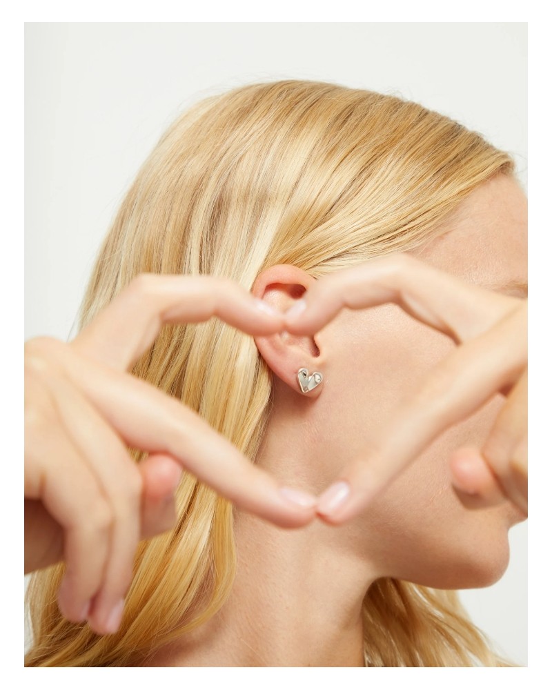 Pendientes mini corazón bañado plata UNOde50