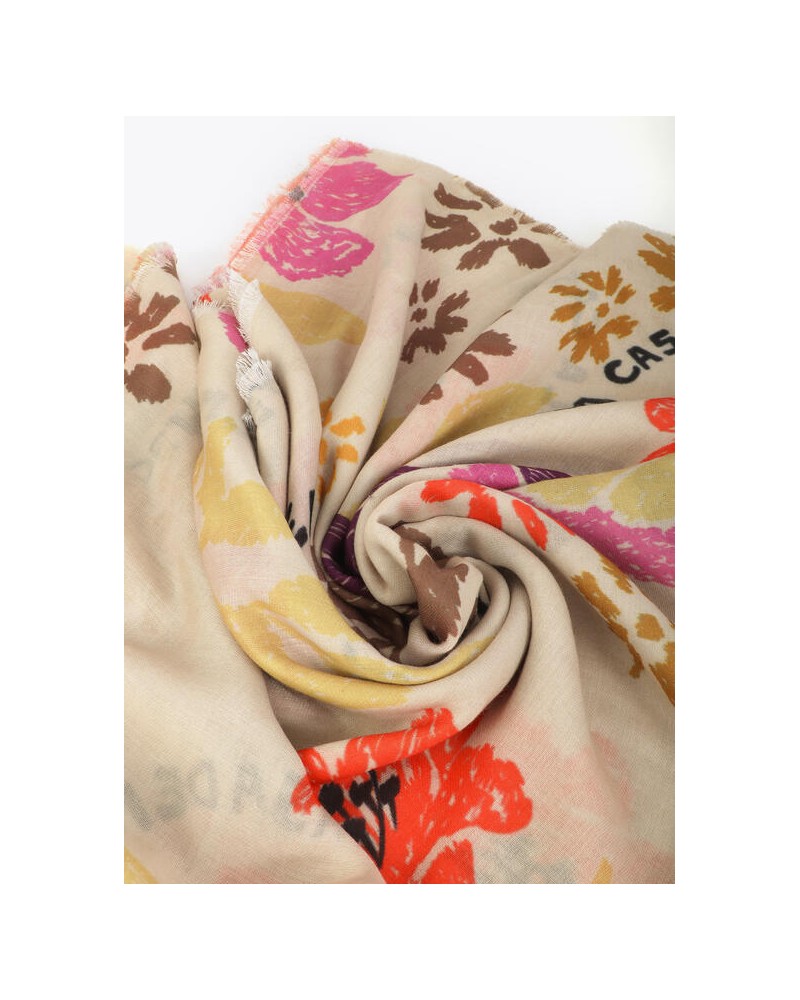 Fular estampado motivos florales aves Lola Casademunt