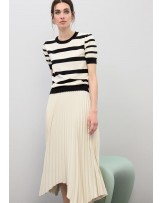 Falda asimètrica beis plisada Lola Casademunt