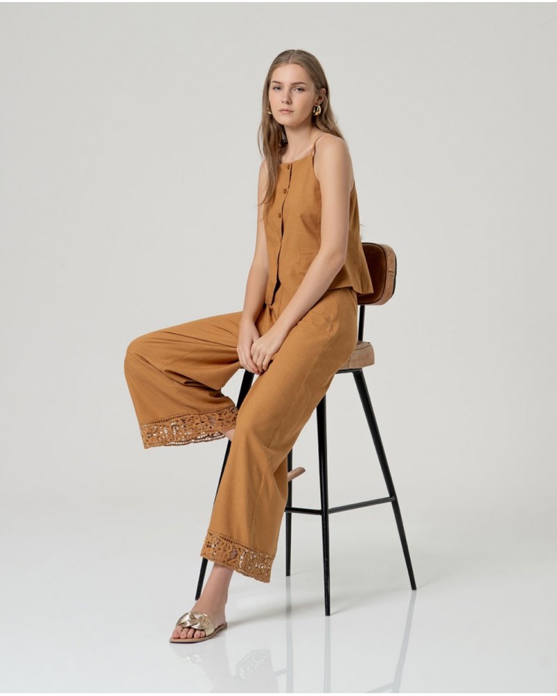 Pantalòn camel ancho bajo bordado Surkana