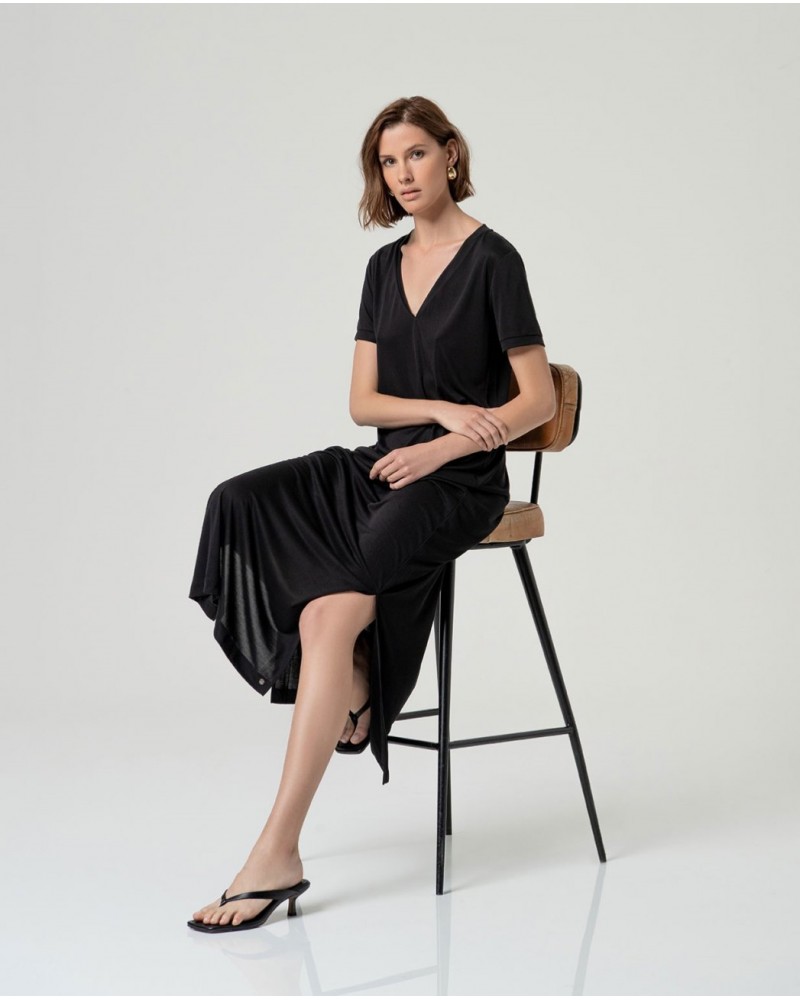 Vestido largo con escote pico Surkana