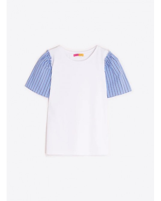 Camiseta blanca mangas rayas Vilagallo