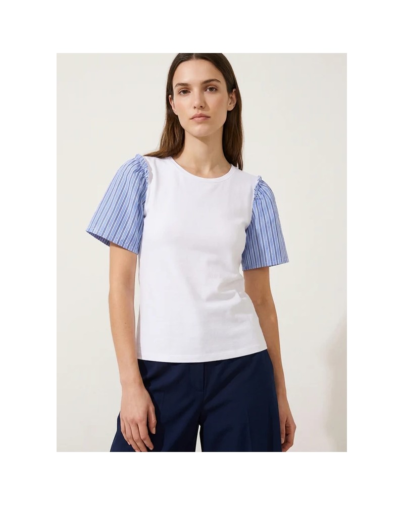 Camiseta blanca mangas rayas Vilagallo