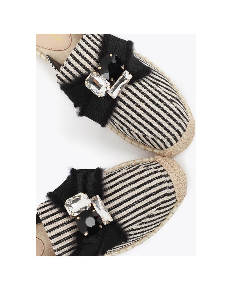 Sandalia plana canvas de rayas Lola Casademunt