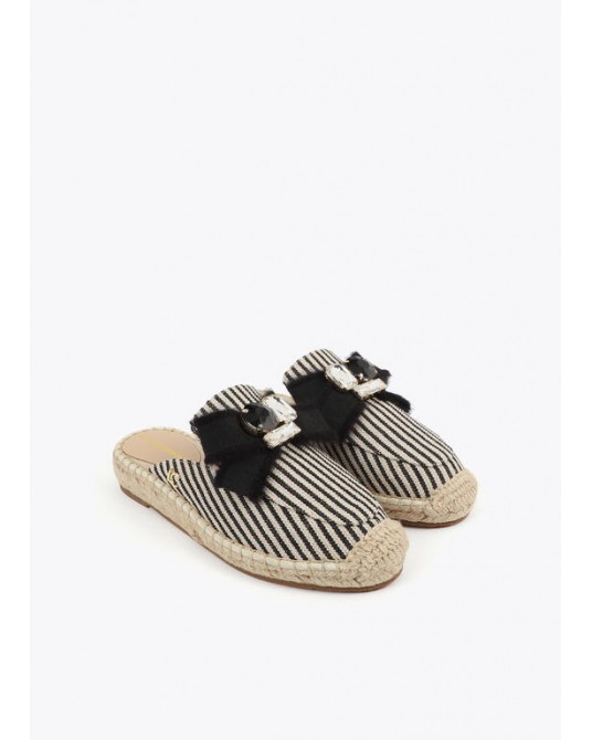 Sandalia plana canvas de rayas Lola Casademunt