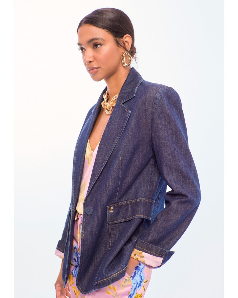 Americana denim entallada Lola Casademunt