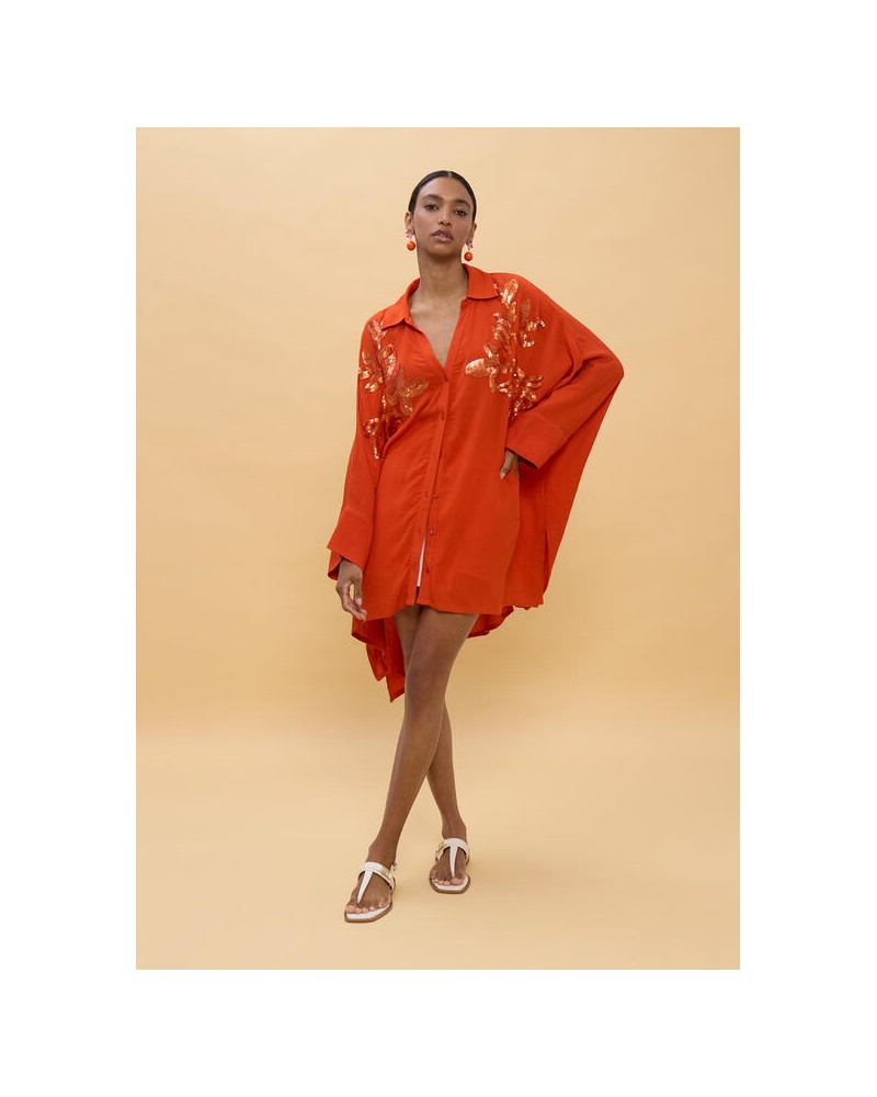 Camisa oversize detalles a tono Lola Casademunt