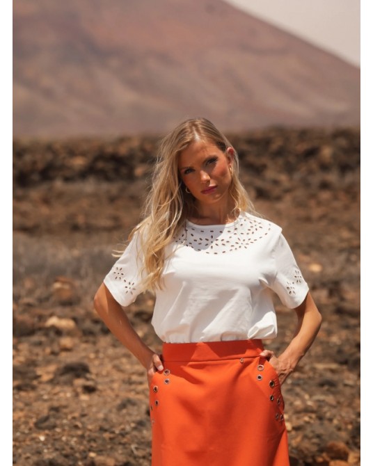 Camiseta blanca con bordado inglès Guimanos