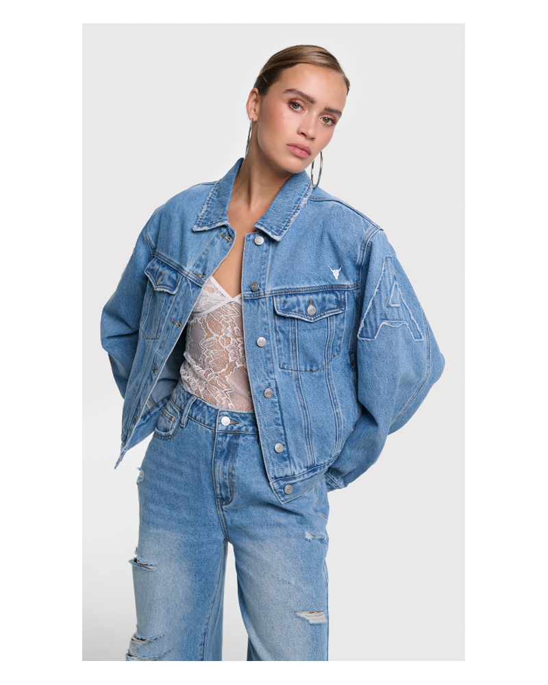 Chaqueta vaquera con parches Alix The Label