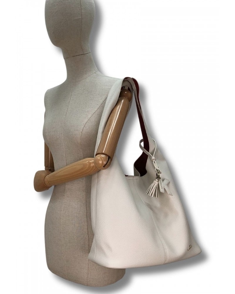 Bolso hobo detalle pompòn Martina K